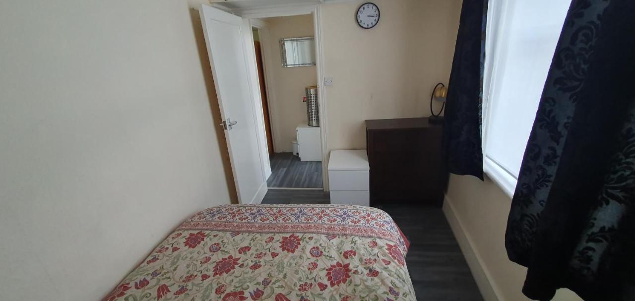 Kfot Klassic Holida Rental 2 Londra Esterno foto